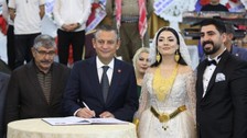 CHP Genel Başkanı Özgür Özel Mardin'de Nikah Şahidi Oldu