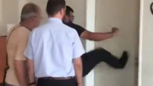 Tartışmaların odağındaki imam hatip müdürü bu kez de müdür yardımcısının kapısını kırdı