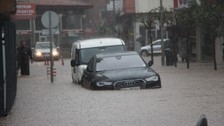 Trabzon'u sağanak vurdu, hayat felç oldu! Bir kişi kayıp, hastane tahliye edildi