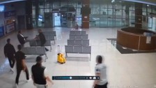 Belediye başkanı ve oğlundan husumetlilerine terminalde meydan dayağı