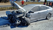 Anadolu Otoyolu Bolu kesiminde iki otomobilin çarpıştığı kazada 3 kişi yaralandı