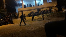 Cani oğul, eşine hakaret ettiği gerekçesiyle annesini önce bıçakladı, ardından bastonla boğdu