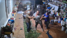 Çiçek fotoğrafı kavgası büyüdü: Tek yumrukla komalık etti! Hayati tehlikesi devam ediyor