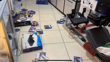 Büyükçekmece'de Oyun Konsolu Hırsızlığı Güvenlik Kamerasında Görüntülendi