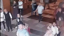 Depreme hastanede yakalandılar, o anlar böyle kaydedildi