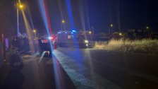 Duvara çarpan motosikletin yandı: Bir ölü bir yaralı!