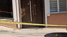 Boşanma aşamasındaki diş hekimi eşini, tabancayla başından vurdu