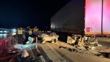 Amasya'da tırın dorsesine çarpan otomobil parçalandı! 1 kişi hayatını kaybetti