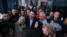 Şehrin yeniden inşası için gecesini gündüzüne katmıştı! Bakan Murat Kurum’a fahri hemşehrilik beratı
