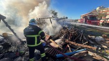 Sinop'ta çakmakla oynayan çocuklar samanlığı yaktı