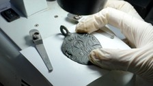 Anadolu'da eşi benzeri yok! Hadrianopolis Antik Kenti'nde yaklaşık 1600 yıllık Hazreti Süleyman betimli kolye ucu bulundu