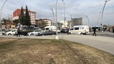 Kocaeli'de park halindeki minibüste bir kişinin cansız bedeni bulundu