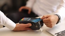 POS cihazlarında yeni dönem ertelendi: İş dünyası karardan memnun