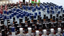 İstanbul'da 2 kişi sahte içkiden öldü