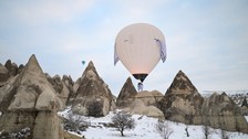 Kapadokya'da sıcak hava balonları Gazze için havalandı
