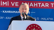 Cumhurbaşkanı Erdoğan: Özgür Özel Ankara’da siyasetçilik oynamasın