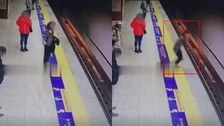 Marmaray'da intihar girişimi: 15 yaşındaki kız çocuğu raylara atladı! O anlar kamerada