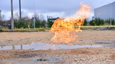 Bursa'da fabrika inşaatında gaz bulundu! 3 gündür yanıyor, köy halkı dört gözle çıkacak sonucu bekliyor