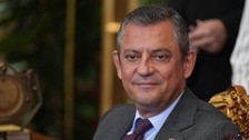 Özgür Özel: "Emekçiye hezimeti yaşatmış sefalet ücretini dayatmışlardır"