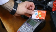 Markette harcanan yemek kartlarına sıkı denetim