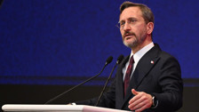 Fahrettin Altun'dan ABD'deki yangınlarla ilgili açıklama