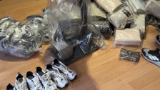 Avcılar'da kargo bürosu sahte ürün deposu çıktı