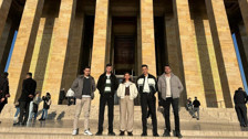 TSK'dan ihraç edilen teğmenler Anıtkabir'i ziyaret etti