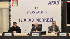 Sivas'ta kar ve tipi sebebiyle 646 köy yolu ulaşıma kapandı