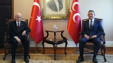 Bahçeli'den Özgür Özel'e teşekkür telefonu