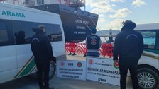 İzmir'de 20 ton kaçak akaryakıt ele geçirildi