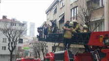 Şişli'de yangın: 8 kişi ve 2 kedi kurtarıldı