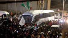 İsrail esirlerin serbest bırakılmasını erteledi: Hamas’tan ateşkes tepkisi!