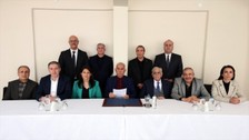 Öcalan'ın çağrısı sonrası DEM Parti heyeti siyasi parti turuna başladı! Listede üç parti var