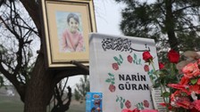 Diyarbakır’da Narin ve Rojin’in mezarlarına ziyaretçi akını