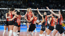 Eczacıbaşı finalde!