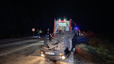 Farları kapalı otomobil kazaya sebep oldu