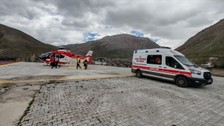 Van'da hamile kadının yardımına ambulans helikopteri yetişti