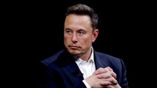 Elon Musk, Trump'ın danışmanına hakaret etti