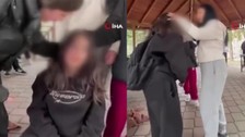 Parkta sıkıştırdıkları kızı döverek tek tek özür dilletiler