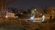 Küçükçekmece'de boş arazide erkek cesedi bulundu