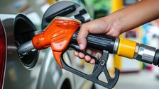 Benzinin litre fiyatına zam yapıldı