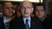 Kemal Kılıçdaroğlu, TBMM Başkanvekili Önder'i tedavi gördüğü hastanede ziyaret etti