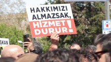 "Kontak kapatacağız" diyen özel halk otobüsü şoförlerinin Saraçhane'deki eyleminde gergin anlar yaşandı