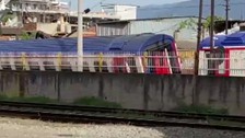 İzmir’de bakımdan dönen yolcu treninin bir vagonu raydan çıktı