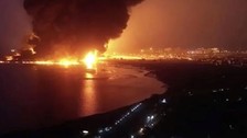 ABD Yemen'de bir limanı bombaladı: Türk gemisine şarapnel isabet etti