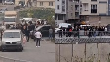 Esenyurt’ta mahalle düğünü savaş alanına döndü: Çok sayıda yaralı ve gözaltılar var