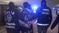 Kırmızı bültenle aranan 3 zanlıdan 2'si Türkiye'ye getirildi