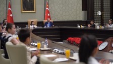 Cumhurbaşkanı Erdoğan, çocukları kabul etti: Sizler bizim en değerli varlığımızsınız
