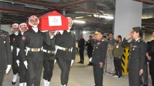 Pençe Operasyonu bölgesinde yaralanan asker tedavi gördüğü hastanede şehit oldu