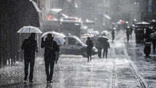 Meteoroloji uyardı: Başta İstanbul olmak üzere... Güneşli havalar gidiyor sağanak yağmur geliyor!